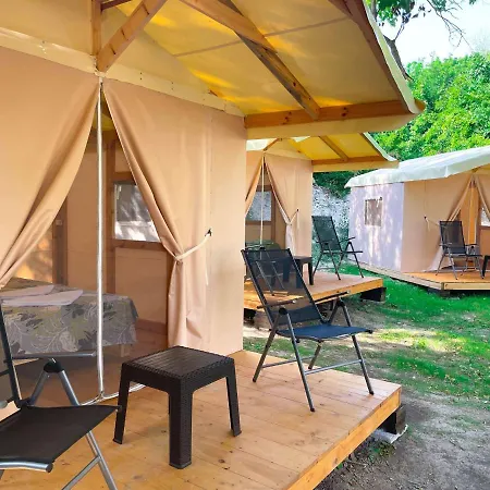 Divoto Glamping بالشيك